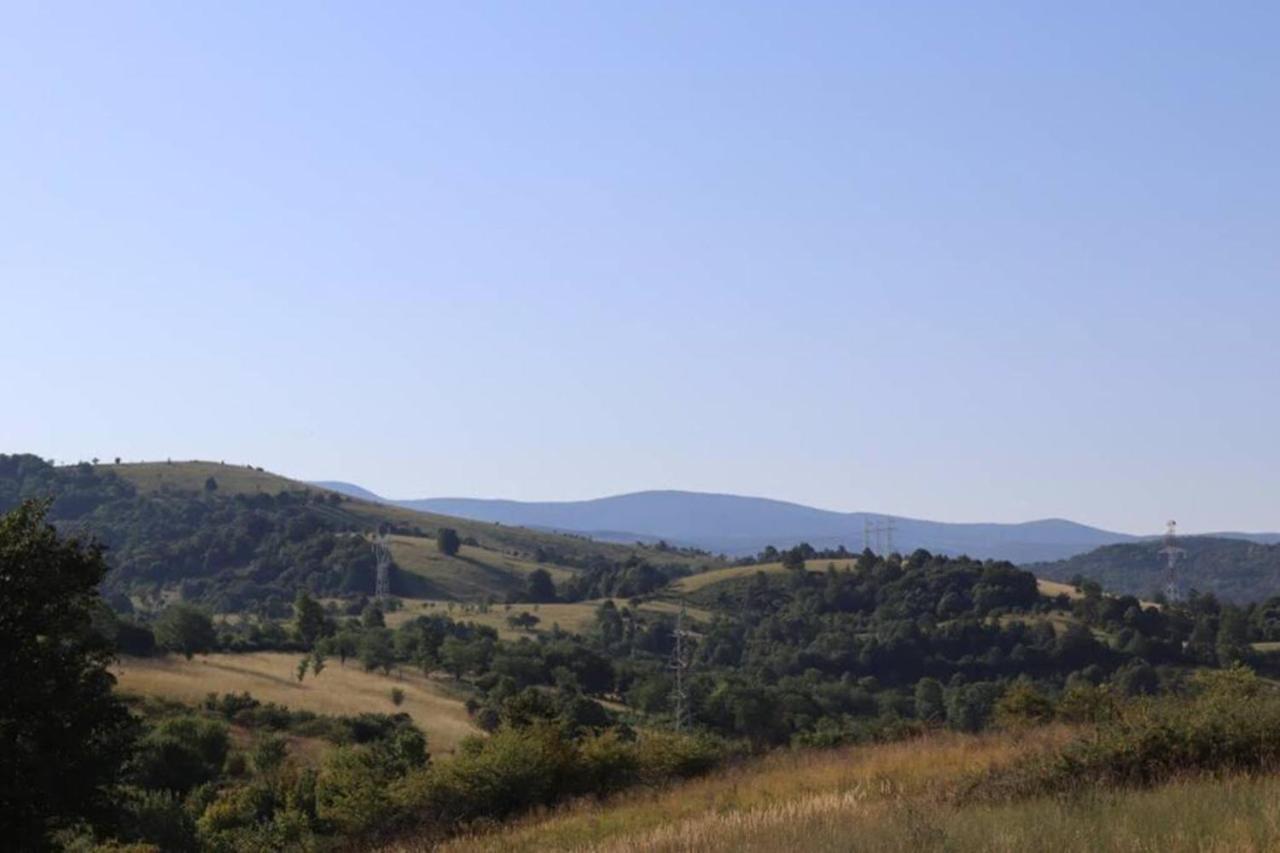 Salas U Bregu In Cheile Carasului Crasova Luaran gambar